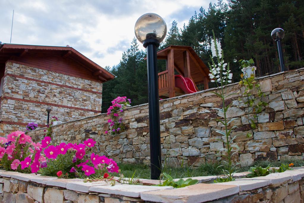 Guesthouses Prav Kamen Dolno Dryanovo Exterior foto
